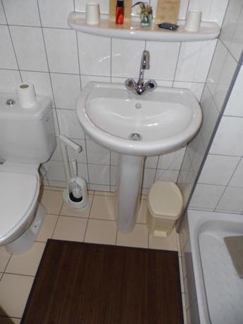 Imagen de la habitación del Hotel H&ocirc;tel des Touristes. Foto 9