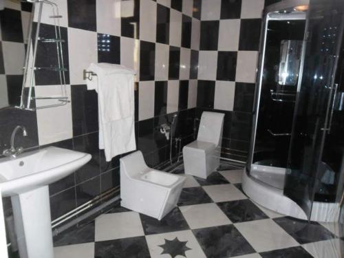 Imagen general del Hotel H&ocirc;tel des fr&egrave;res bouaza. Foto 9