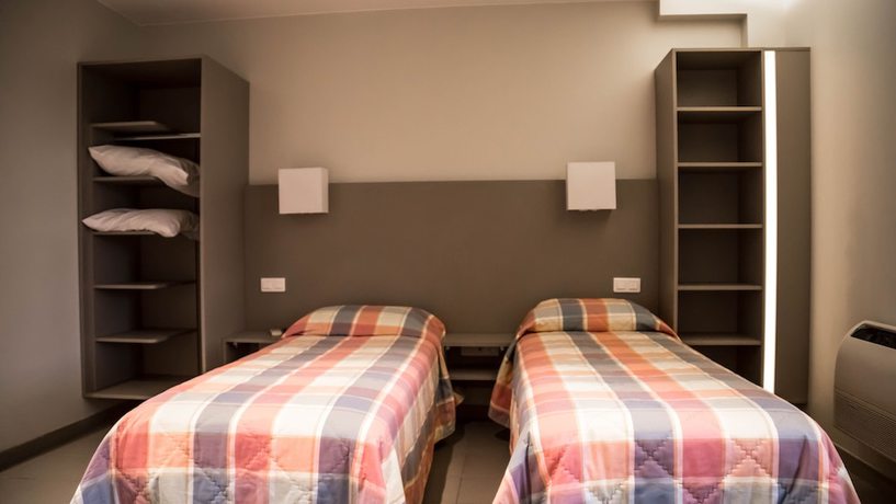 Imagen de la habitación del Hotel H&ocirc;tel du Canal. Foto 5