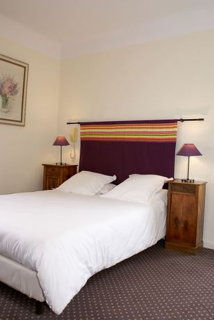 Imagen de la habitación del Hotel H&ocirc;tel du Ch&ecirc;ne. Foto 4