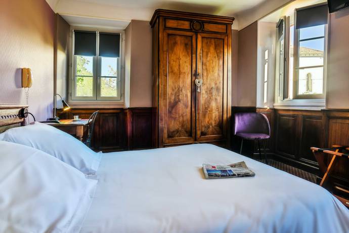 Imagen de la habitación del Hotel H&ocirc;tel du Ch&ecirc;ne. Foto 10