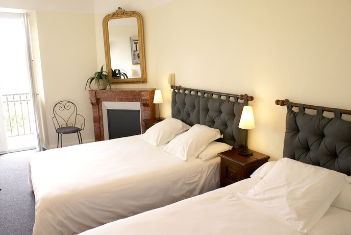 Imagen de la habitación del Hotel H&ocirc;tel du Ch&ecirc;ne. Foto 17
