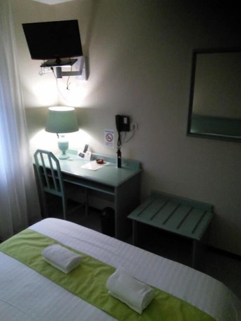 Imagen general del Hotel Hôtel du Commerce, Tronget. Foto 3