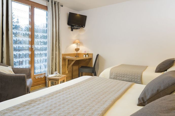 Imagen de la habitación del Hotel Hôtel du Crêt Rond - Logis. Foto 13