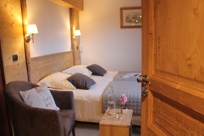 Imagen de la habitación del Hotel Hôtel du Crêt Rond - Logis. Foto 14