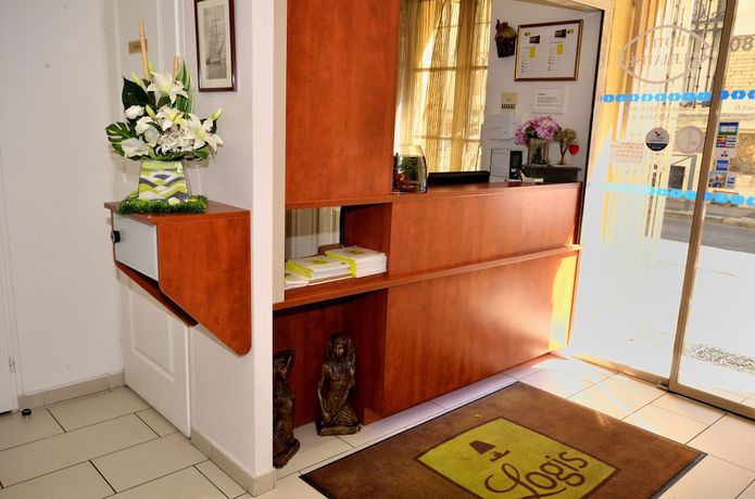 Imagen de los interiores del Hotel H&ocirc;tel du Fort. Foto 18