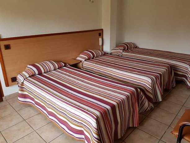 Imagen de la habitación del Hotel Hôtel du Lac. Foto 2