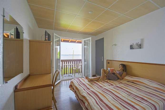 Imagen de la habitación del Hotel Hôtel du Lac. Foto 15