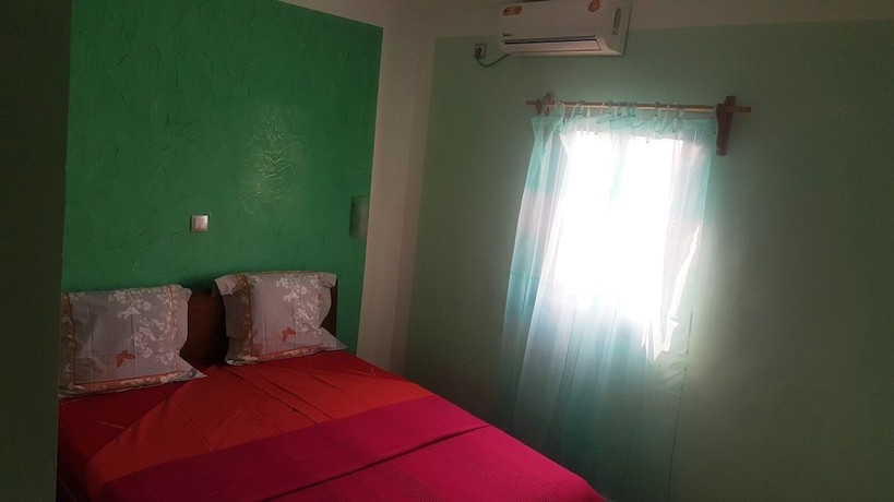 Imagen de la habitación del Hotel H&ocirc;tel du Midi, Douala. Foto 8