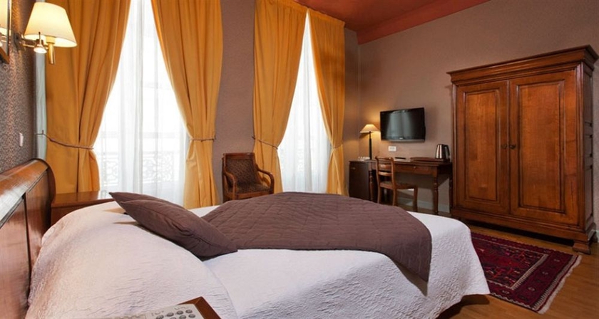 Imagen de la habitación del Hotel H&ocirc;tel du Palais Bourbon. Foto 3