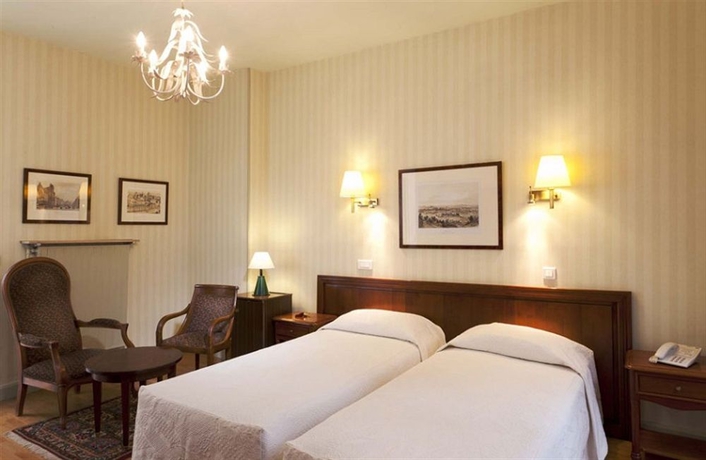 Imagen de la habitación del Hotel H&ocirc;tel du Palais Bourbon. Foto 7