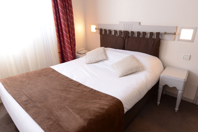 Imagen de la habitación del Hotel H&ocirc;tel du Parc. Foto 8