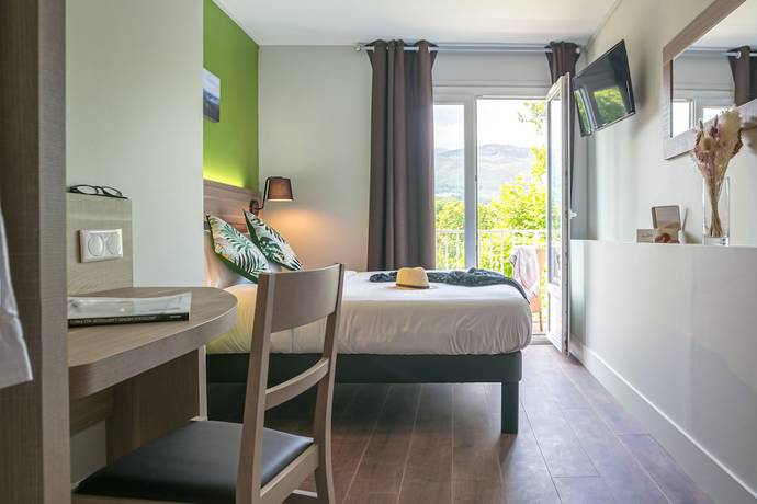 Imagen de la habitación del Hotel Hôtel du Pont d\'Ascain. Foto 12