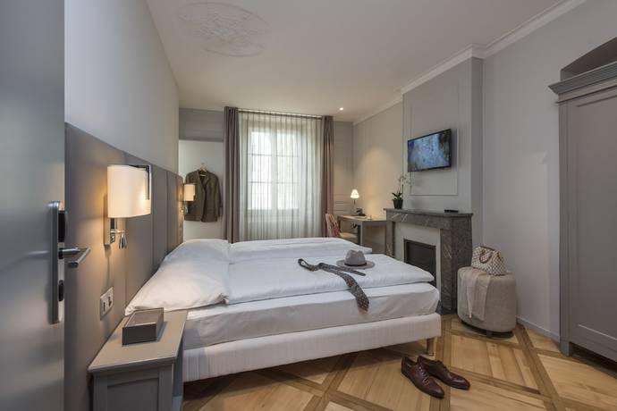 Imagen de la habitación del Hotel H&ocirc;tel du Th&eacute;&acirc;tre. Foto 11