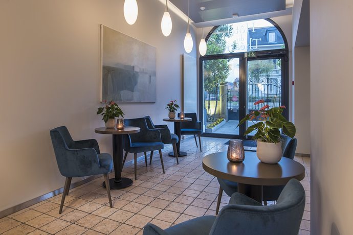 Imagen de los interiores del Hotel H&ocirc;tel du Th&eacute;&acirc;tre. Foto 18