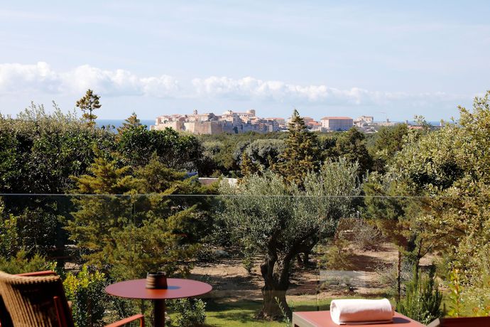 Imagen de la habitación del Hotel Hôtel et SPA Version Maquis Citadelle. Foto 10