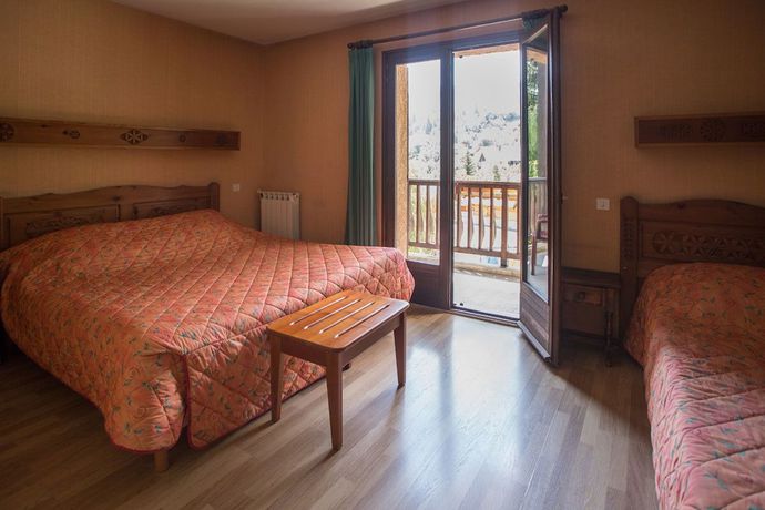 Imagen de la habitación del Hotel Hôtel l\'Aiglière. Foto 7