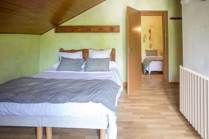 Imagen de la habitación del Hotel Hôtel l\'Aiglière. Foto 12