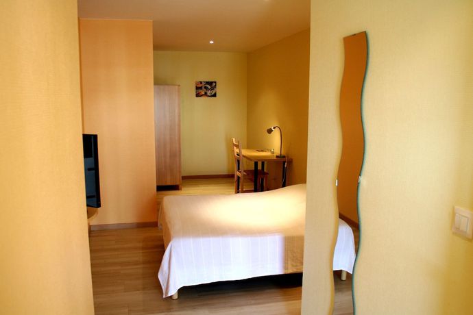 Imagen de la habitación del Hotel Hôtel l\'INATTENDU. Foto 15