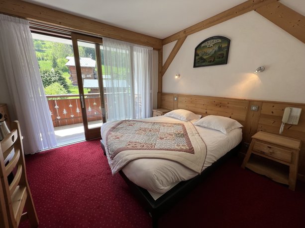 Imagen de la habitación del Hotel Hôtel l\'Igloo. Foto 5