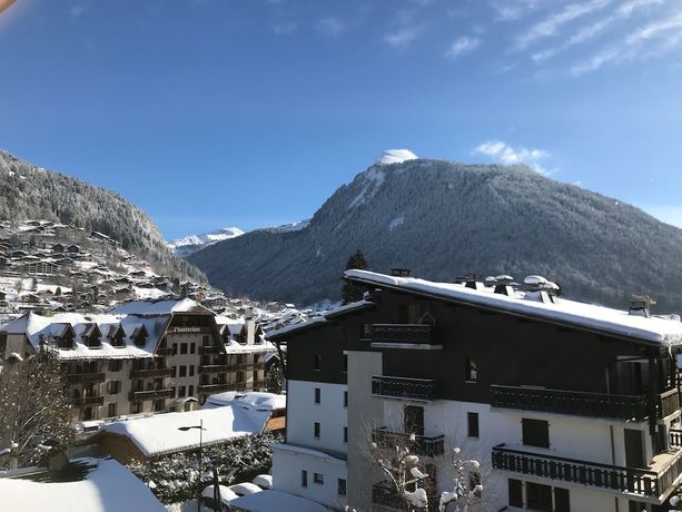 Imagen de la habitación del Hotel Hôtel l\'Igloo. Foto 16