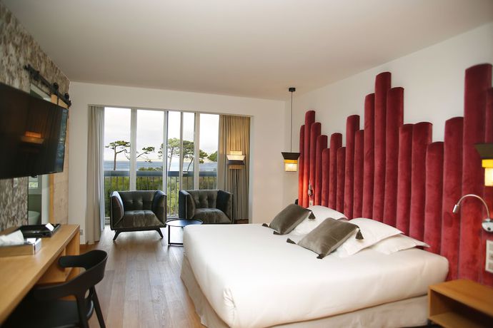 Imagen de la habitación del Hotel H&ocirc;tel l\'Onda. Foto 7