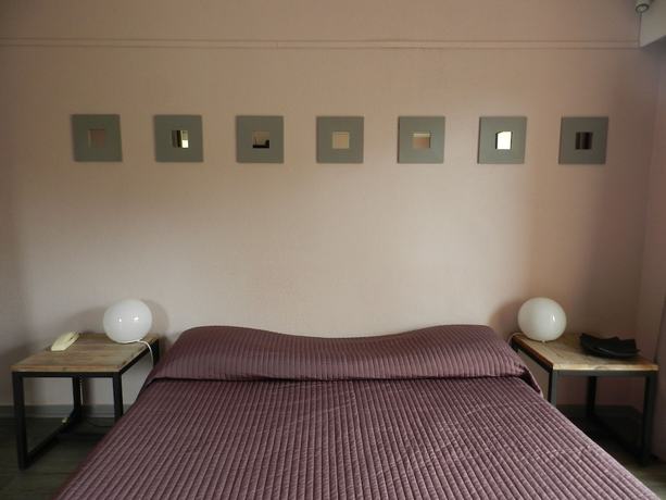 Imagen de la habitación del Hotel H&ocirc;tel l\'Orangeraie. Foto 14