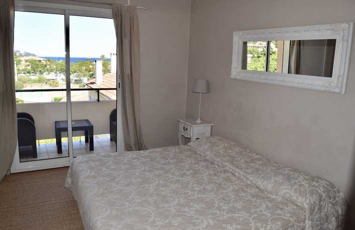 Imagen de la habitación del Hotel H&ocirc;tel l\'Orangeraie. Foto 18