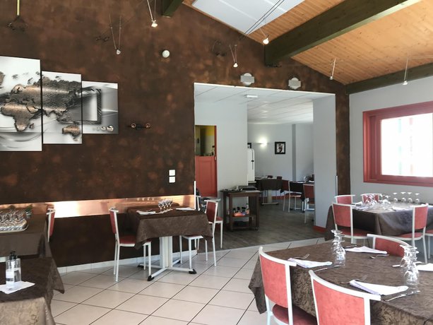 Imagen del bar/restaurante del Hotel H&ocirc;tel le Befranc. Foto 6