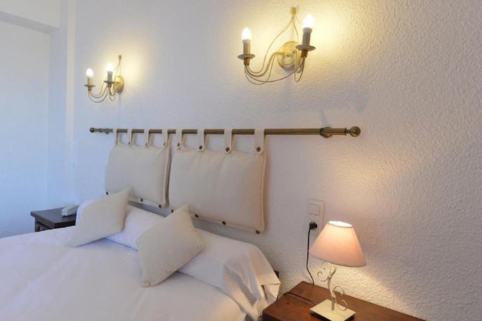 Imagen de la habitación del Hotel H&ocirc;tel le Catalan Restaurant Le Miradou. Foto 14
