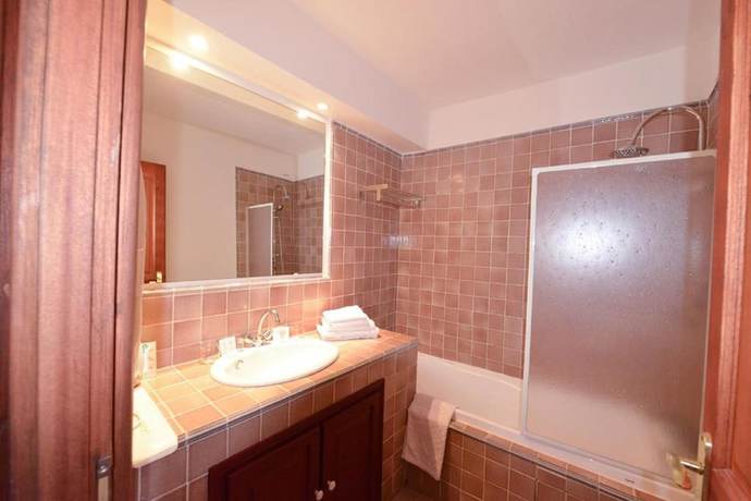 Imagen de la habitación del Hotel H&ocirc;tel le Catalan Restaurant Le Miradou. Foto 17