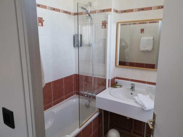 Imagen de la habitación del Hotel H&ocirc;tel le Ch&acirc;teau Blanchard. Foto 9