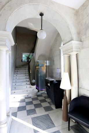 Imagen de los interiores del Hotel H&ocirc;tel le Ch&acirc;teau Blanchard. Foto 20