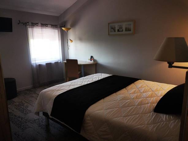 Imagen de la habitación del Hotel H&ocirc;tel le Ch&acirc;teau Blanchard. Foto 17