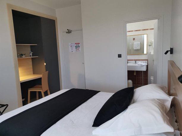 Imagen de la habitación del Hotel H&ocirc;tel le Ch&acirc;teau Blanchard. Foto 18