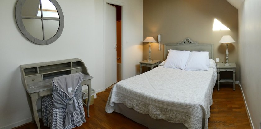 Imagen de la habitación del Hotel H&ocirc;tel le Chatellier. Foto 4