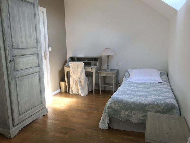 Imagen de la habitación del Hotel H&ocirc;tel le Chatellier. Foto 7