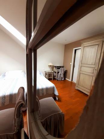 Imagen de la habitación del Hotel H&ocirc;tel le Chatellier. Foto 9