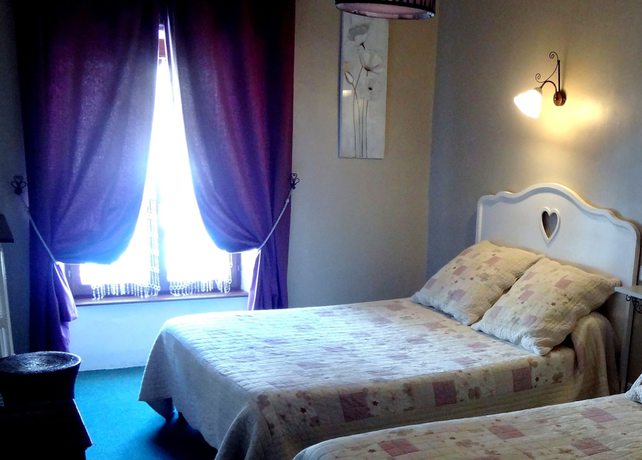 Imagen de la habitación del Hotel H&ocirc;tel le Relais, Hauterives. Foto 6