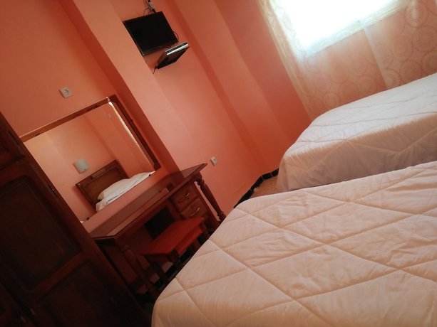 Imagen de la habitación del Hotel H&ocirc;tel le V. Rocher. Foto 6
