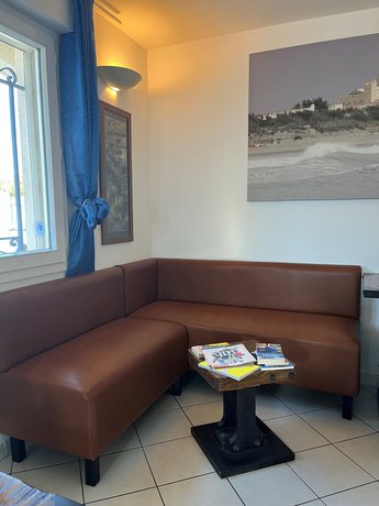 Imagen de los interiores del Hotel H&ocirc;tel les Arcades, Saintes Maries de la Mer. Foto 19