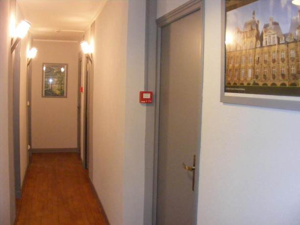 Imagen de los interiores del Hotel H&ocirc;tel les Boucles de Meuse. Foto 20