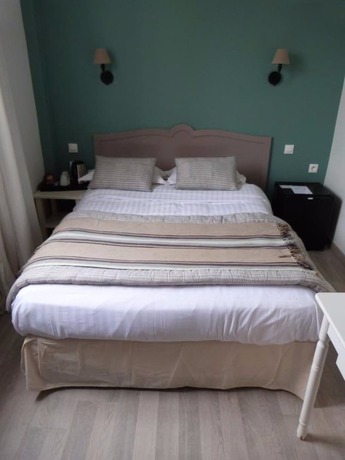 Imagen de la habitación del Hotel Hôtel les Embruns. Foto 2