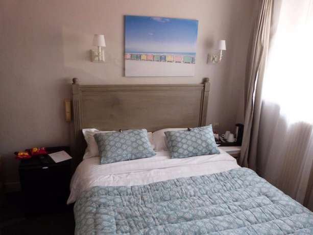 Imagen de la habitación del Hotel Hôtel les Embruns. Foto 6