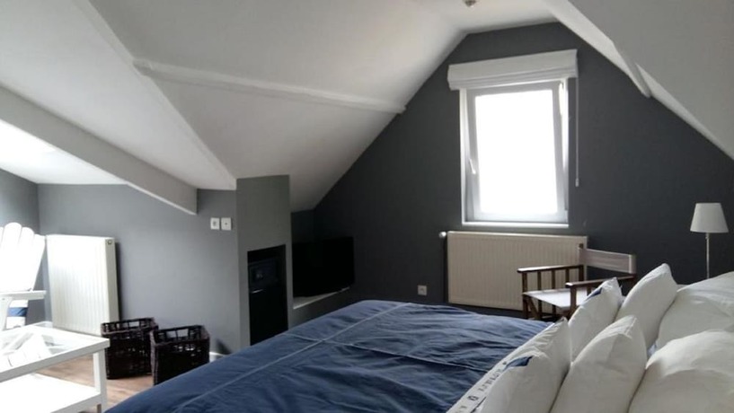 Imagen de la habitación del Hotel Hôtel les Embruns. Foto 10