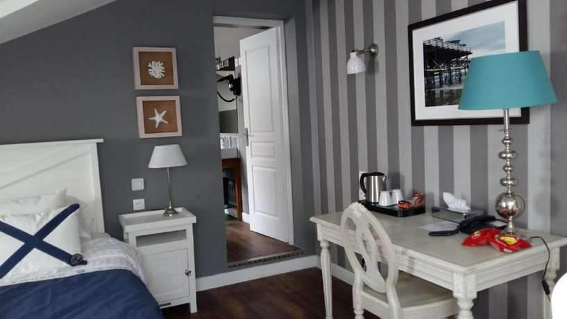 Imagen de la habitación del Hotel Hôtel les Embruns. Foto 12