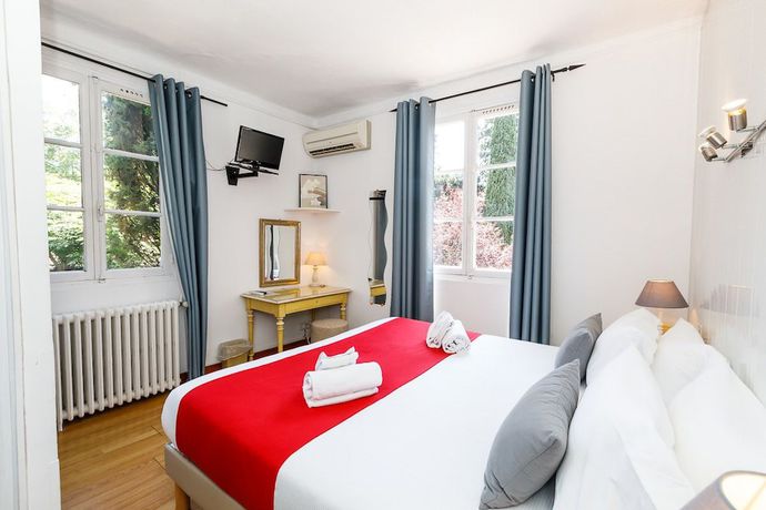 Imagen de la habitación del Hotel H&ocirc;tel les Liserons de Mougins. Foto 4