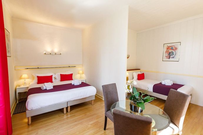 Imagen de la habitación del Hotel H&ocirc;tel les Liserons de Mougins. Foto 15