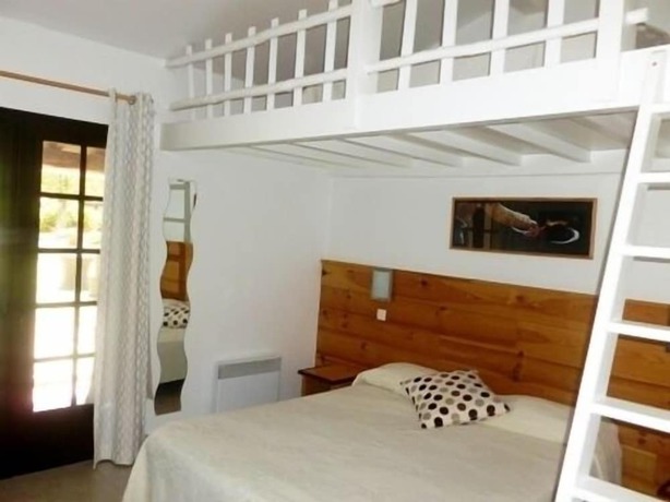 Imagen de la habitación del Hotel H&ocirc;tel les Rizi&egrave;res. Foto 8