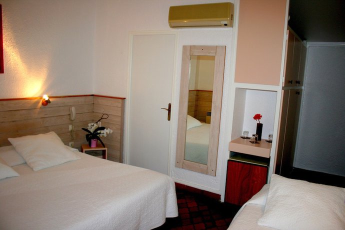 Imagen de la habitación del Hotel H&ocirc;tel les Rizi&egrave;res. Foto 14